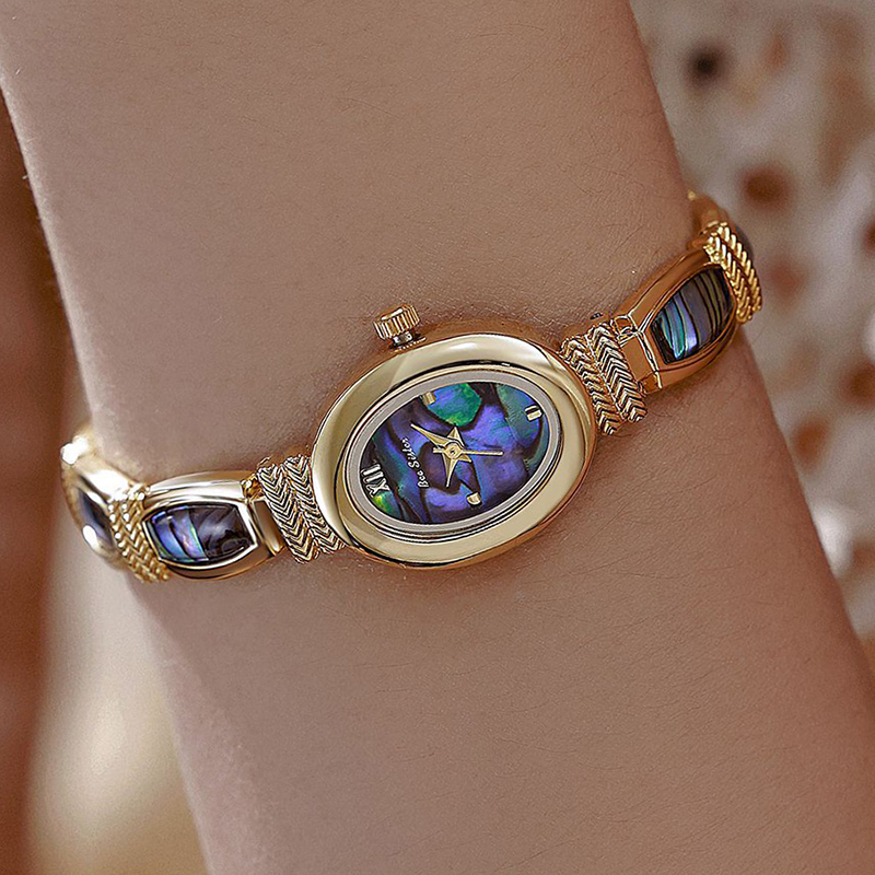 Orologi da polso da donna con  - Quiet Luxury Watch recensione e prezzo