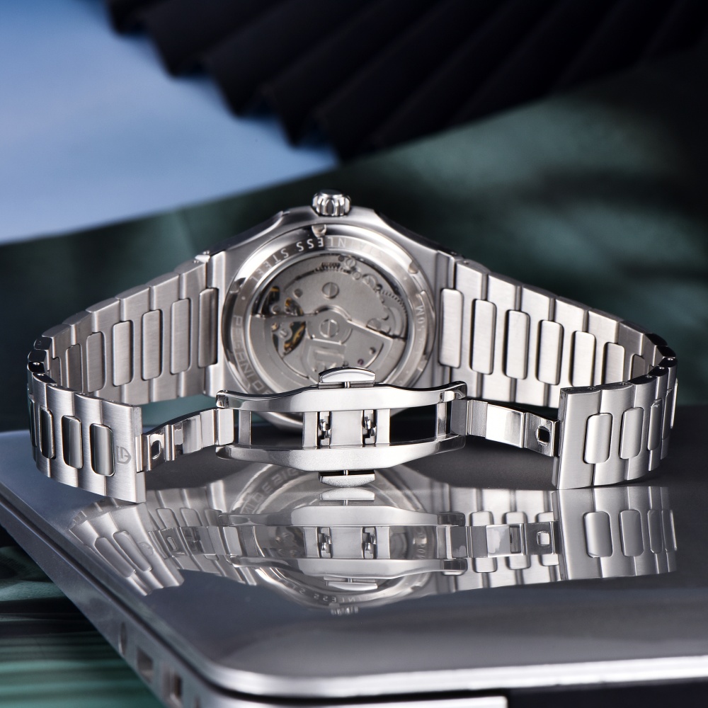 PAGANI DESIGN Nuovo Tourbillon - Luxury Watch Omega recensione e prezzo