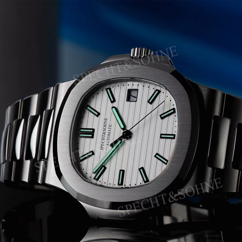 SPECHT & SOHNE 2025 Nuovo Orol - Luxury Watch Green Dial recensione e prezzo